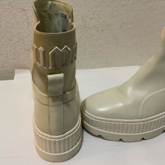 Puma Fenty By Rihanna Chelsea Combat Booties Women's 9.5 White Casual Boots - Picture 4 of 12
